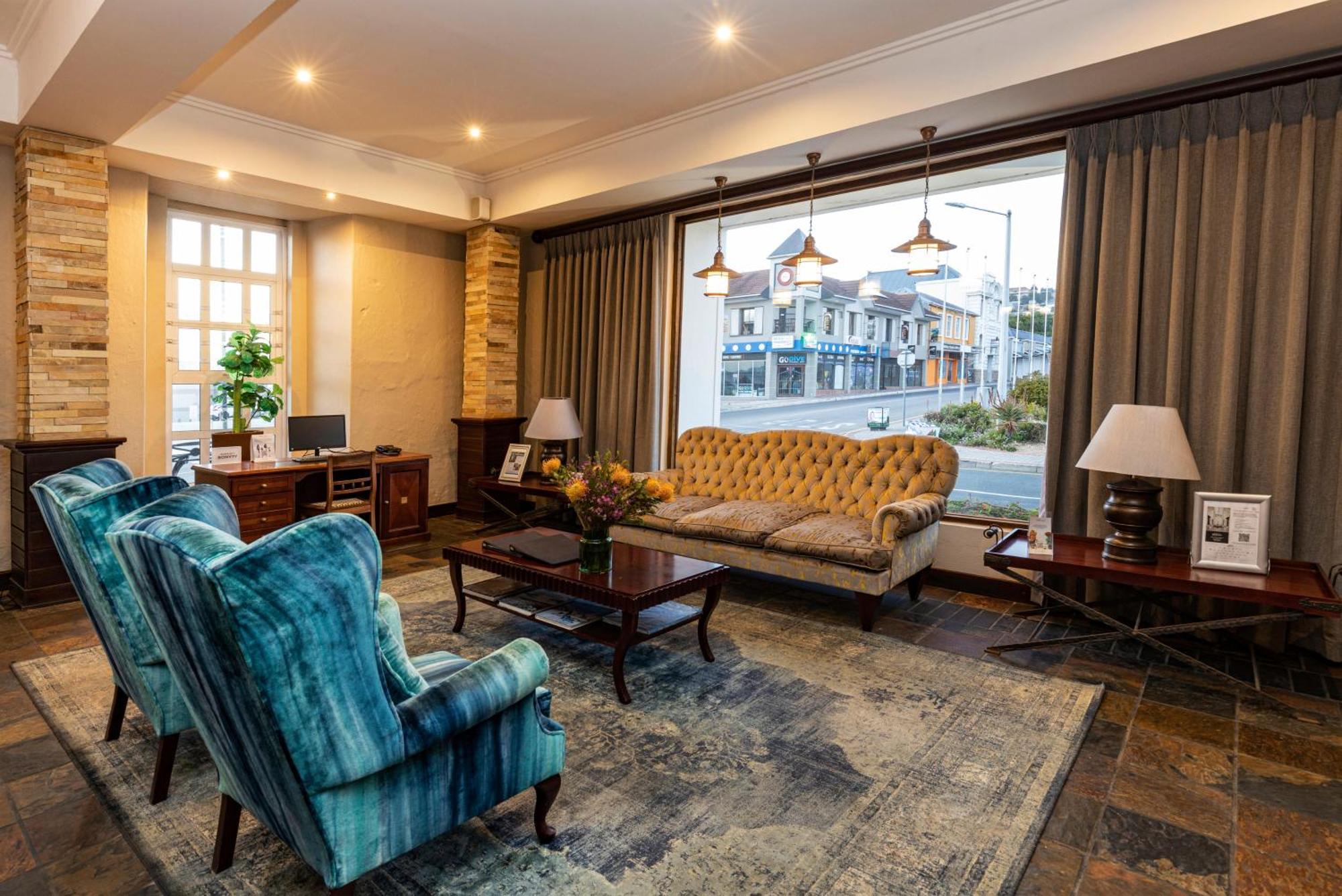Protea Hotel By Marriott Mossel Bay Exterior photo